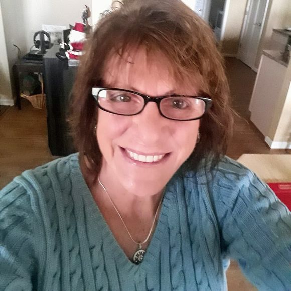 Meet your Posher, Tara - Picture 1 of 1